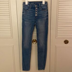 High waisted light wash skinny jeans from American Eagle!